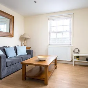 The Suffolks Apartment Cheltenham