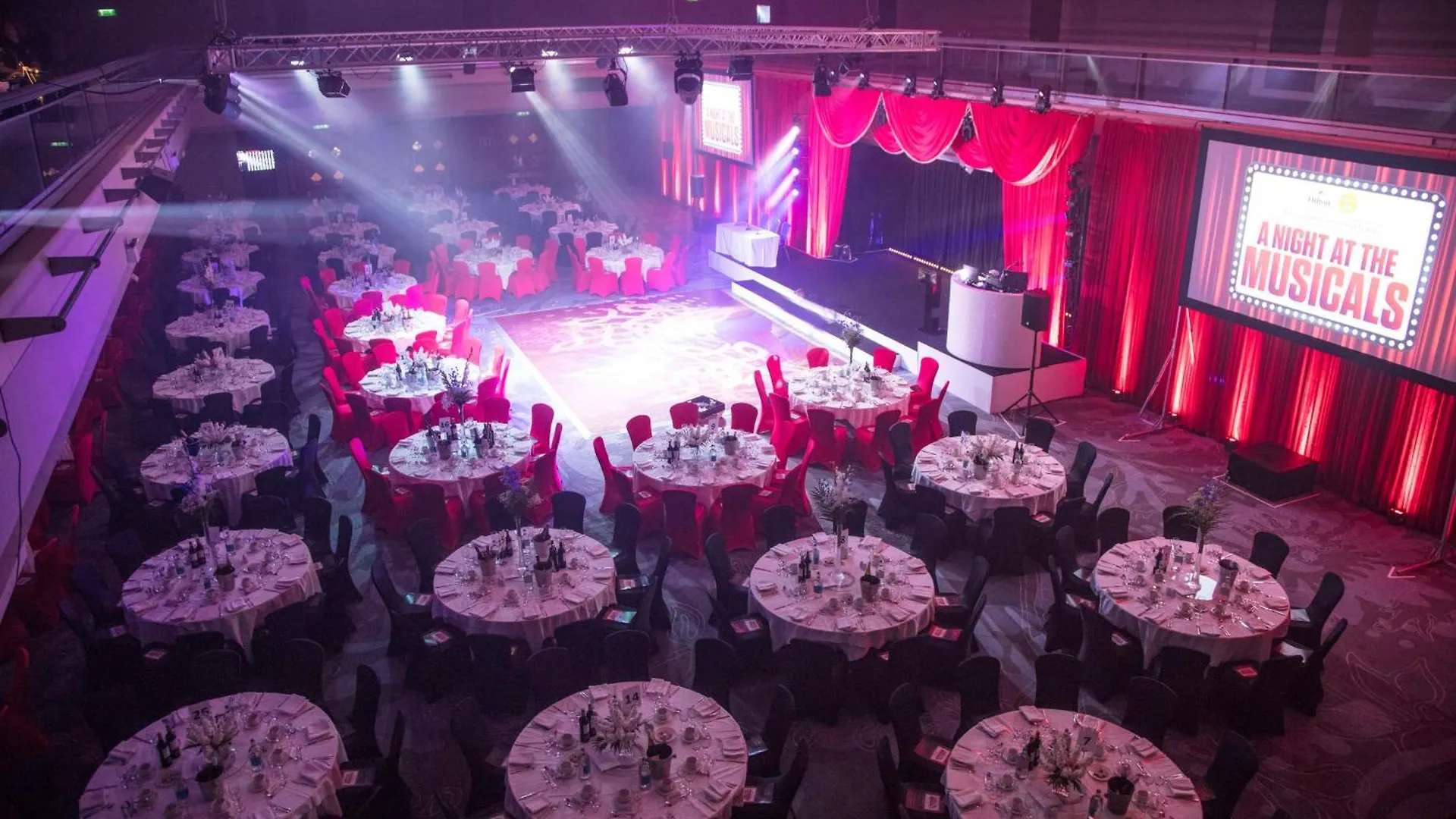 Doubletree By Hilton Brighton Metropole Hotel 4*,