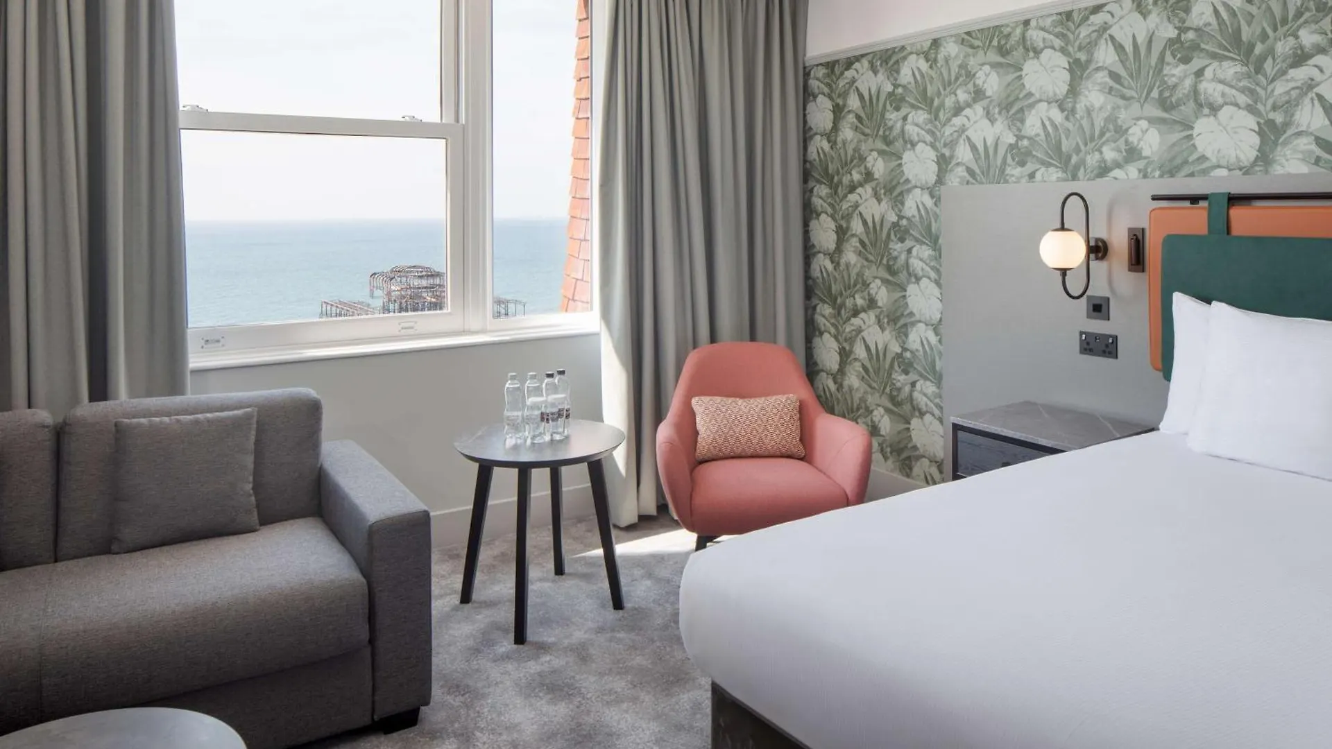 Doubletree By Hilton Brighton Metropole Hotel