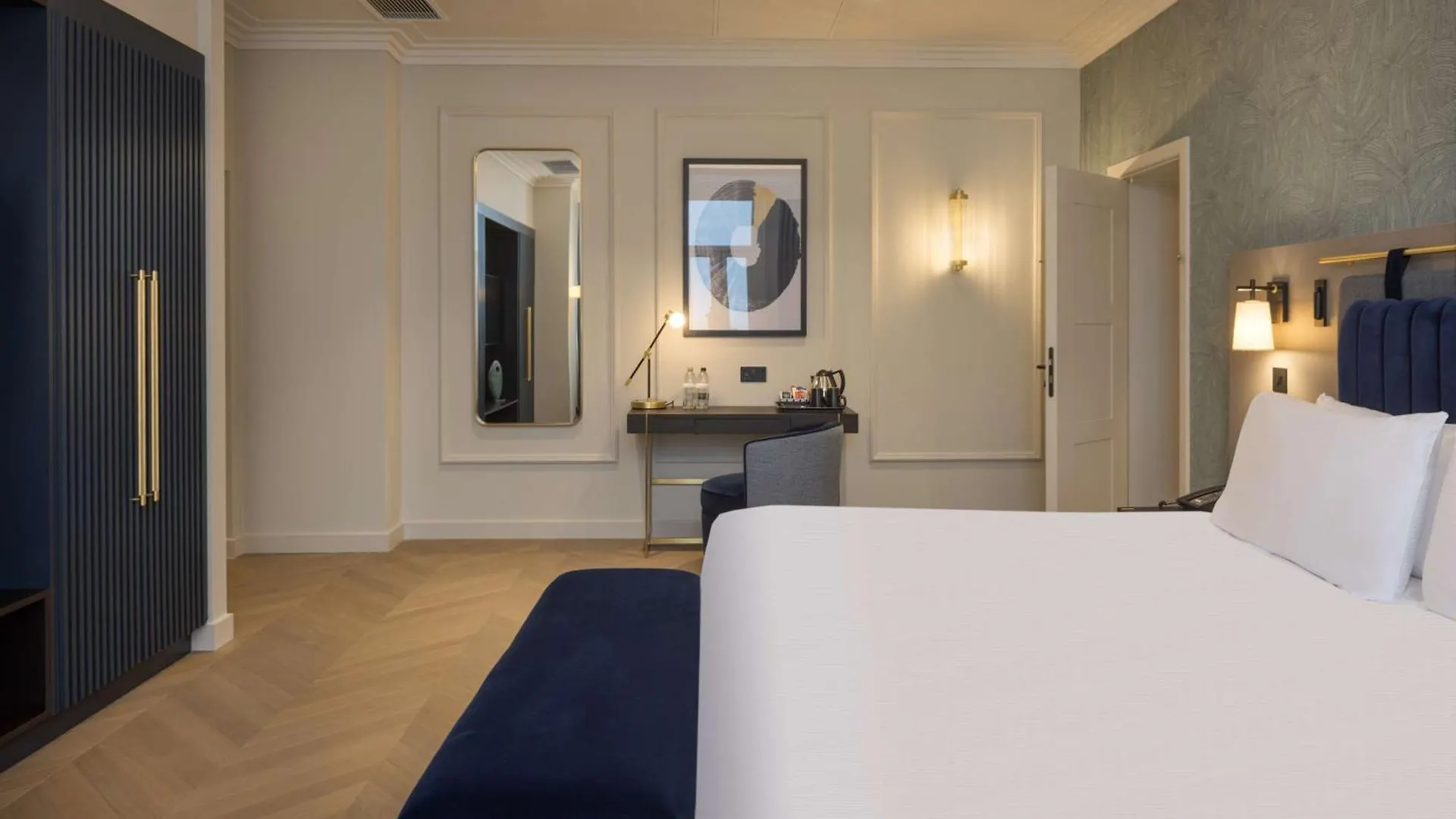 Doubletree By Hilton Brighton Metropole Hotel
