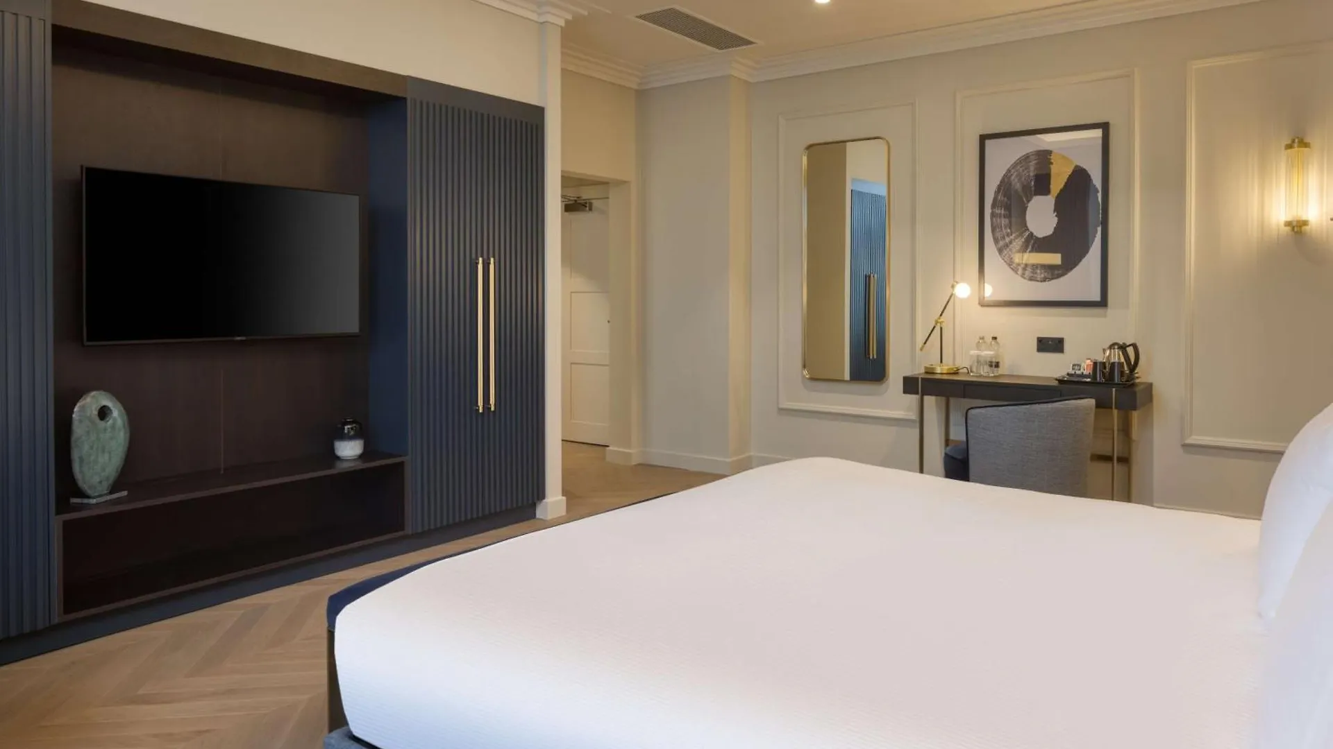 Doubletree By Hilton Brighton Metropole Hotel