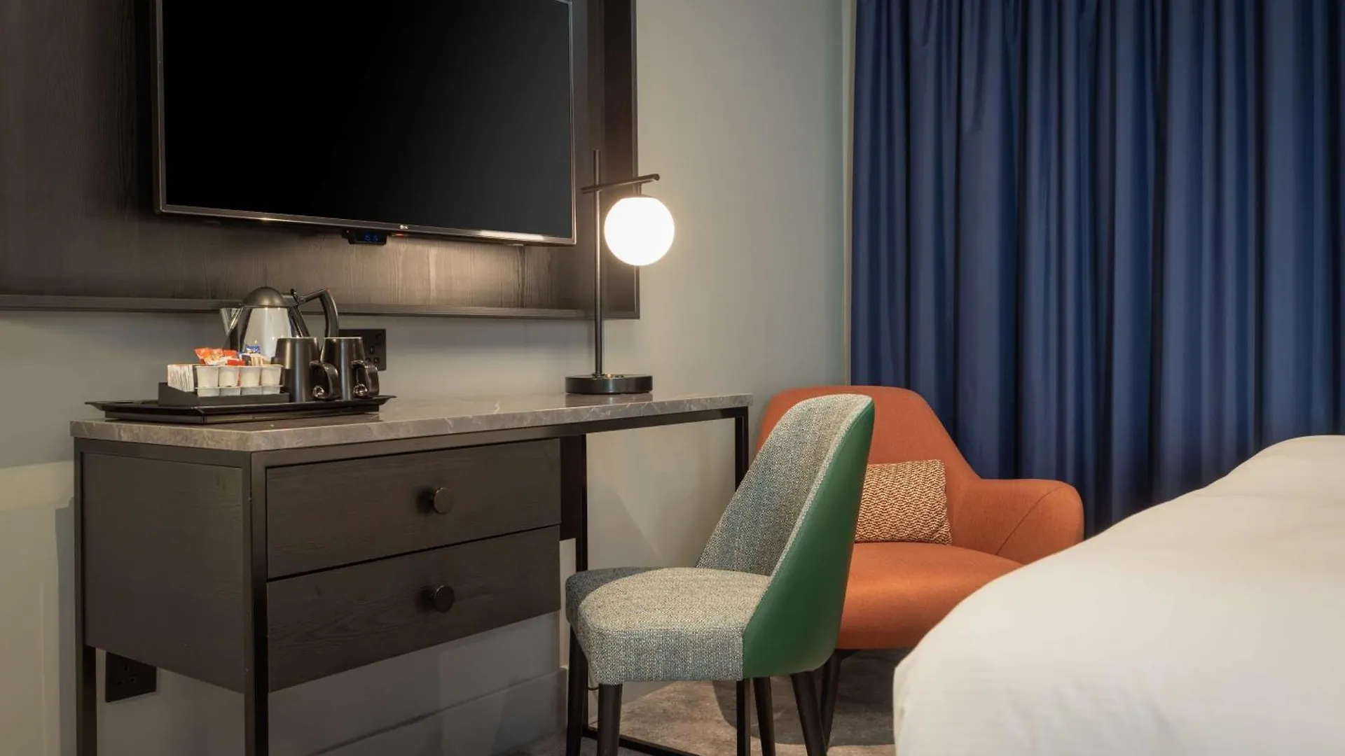 Doubletree By Hilton Brighton Metropole Hotel
