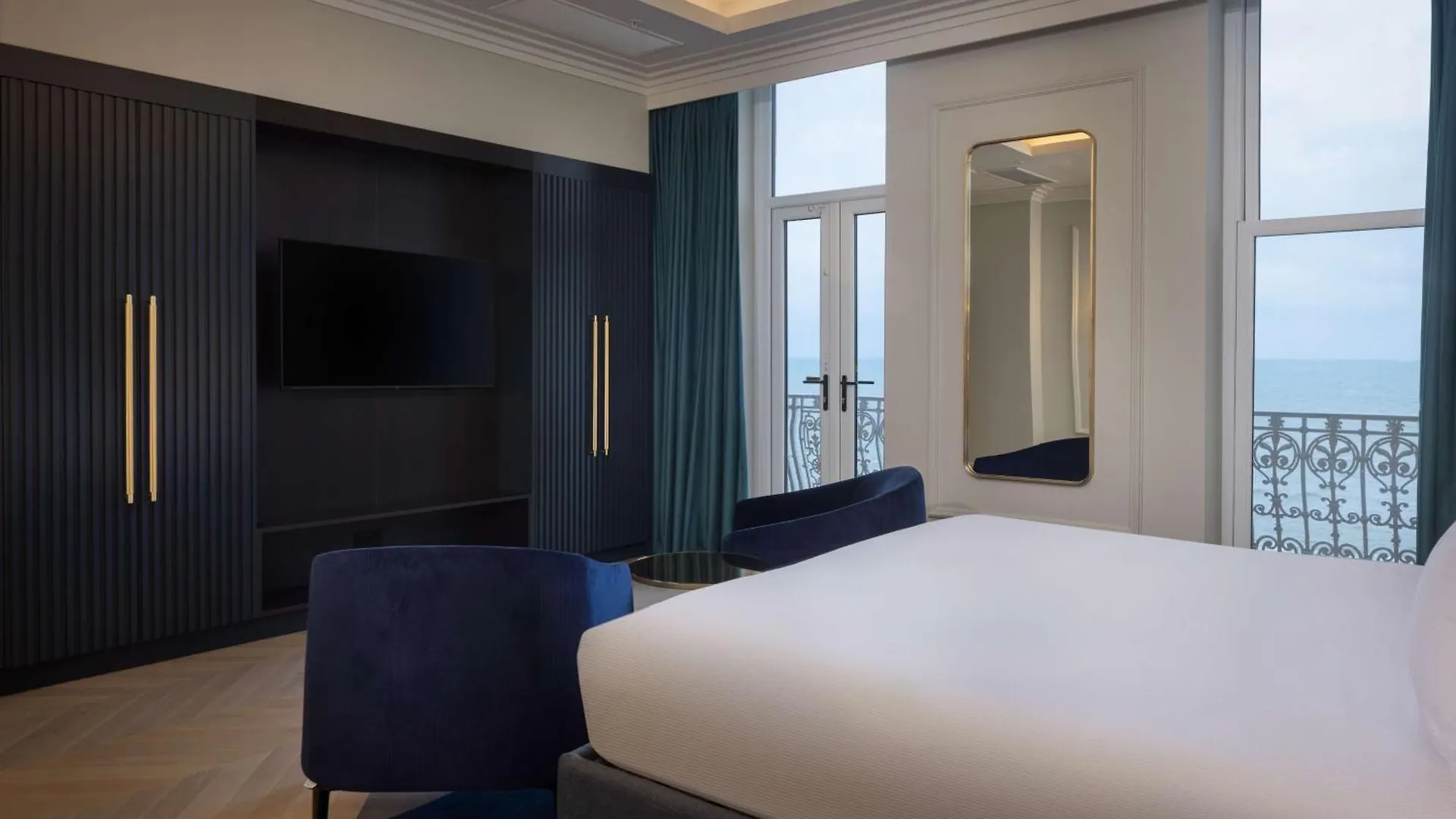 Doubletree By Hilton Brighton Metropole Hotel