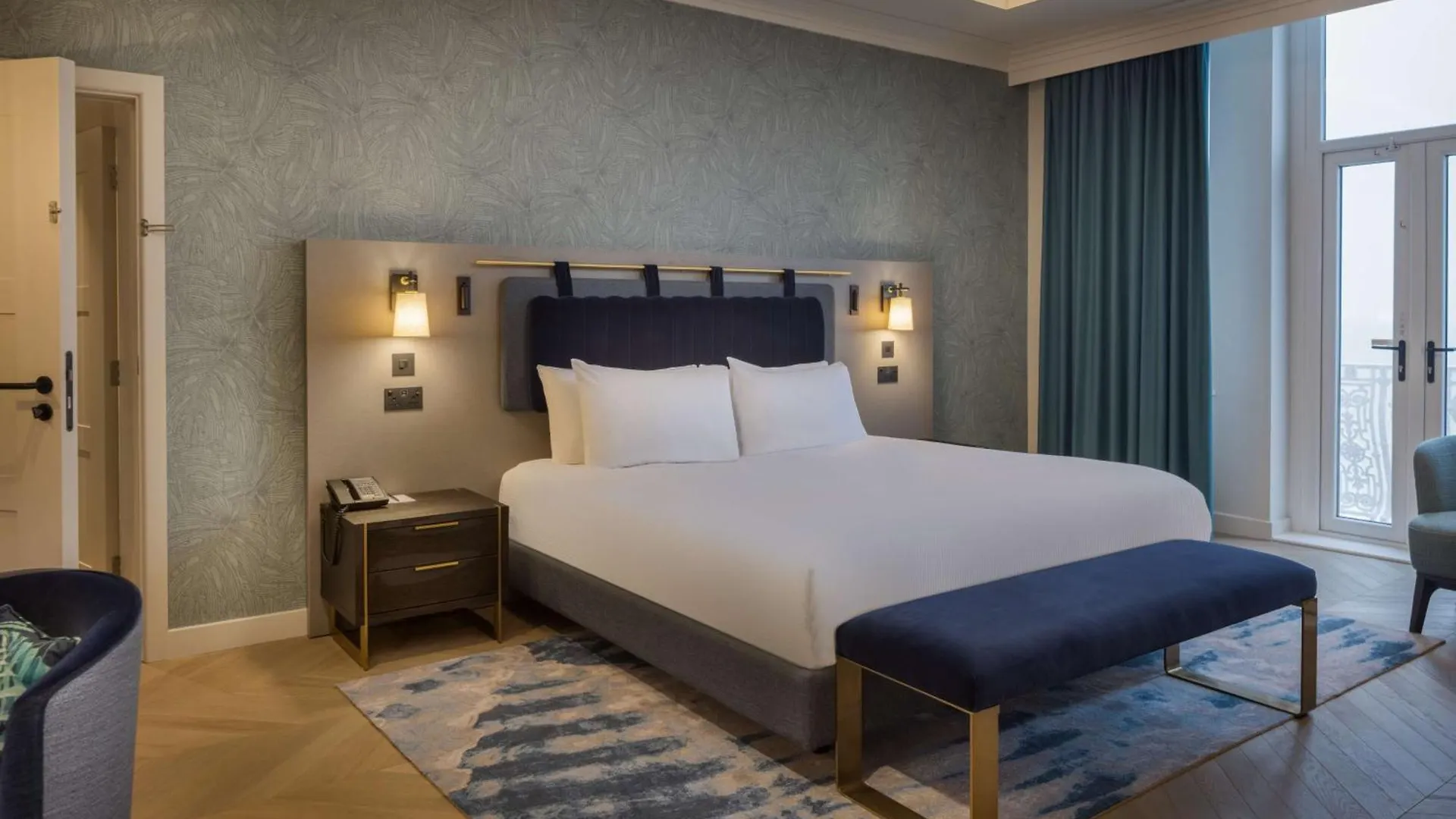 Doubletree By Hilton Brighton Metropole Hotel
