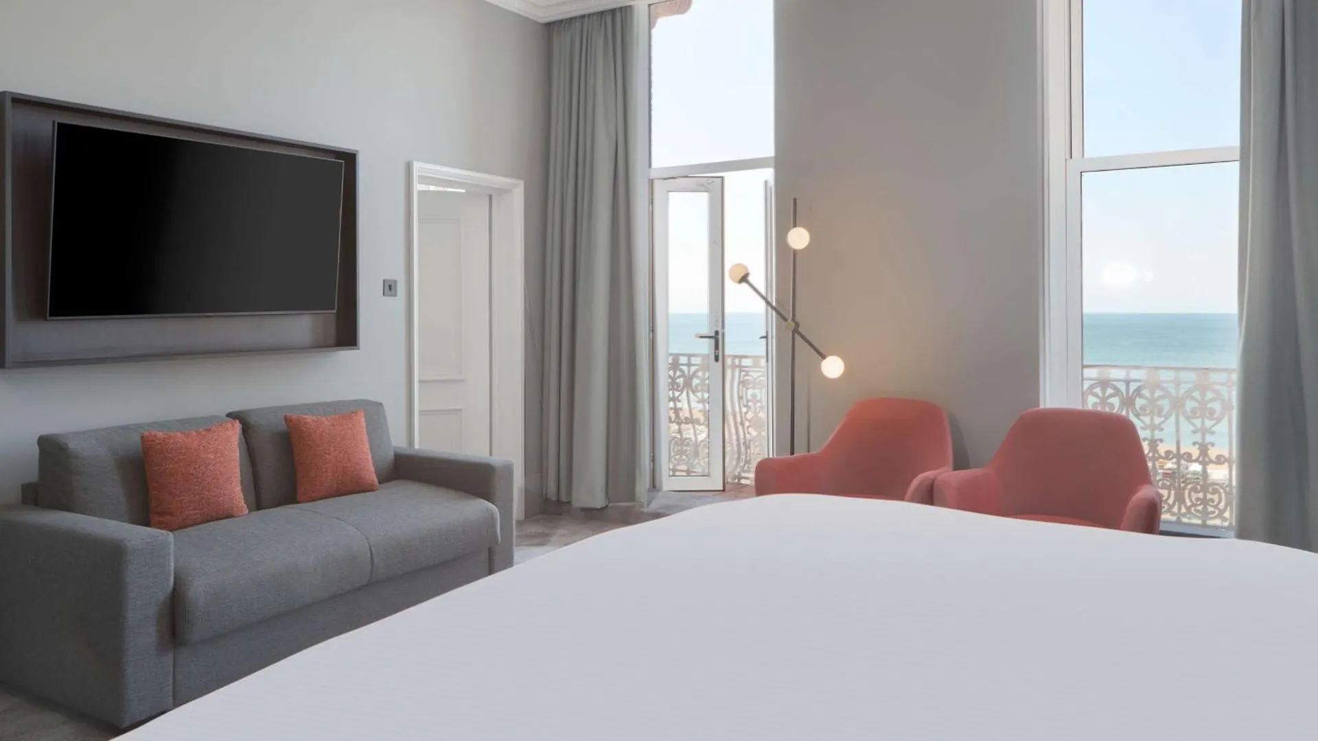 Doubletree By Hilton Brighton Metropole Hotel