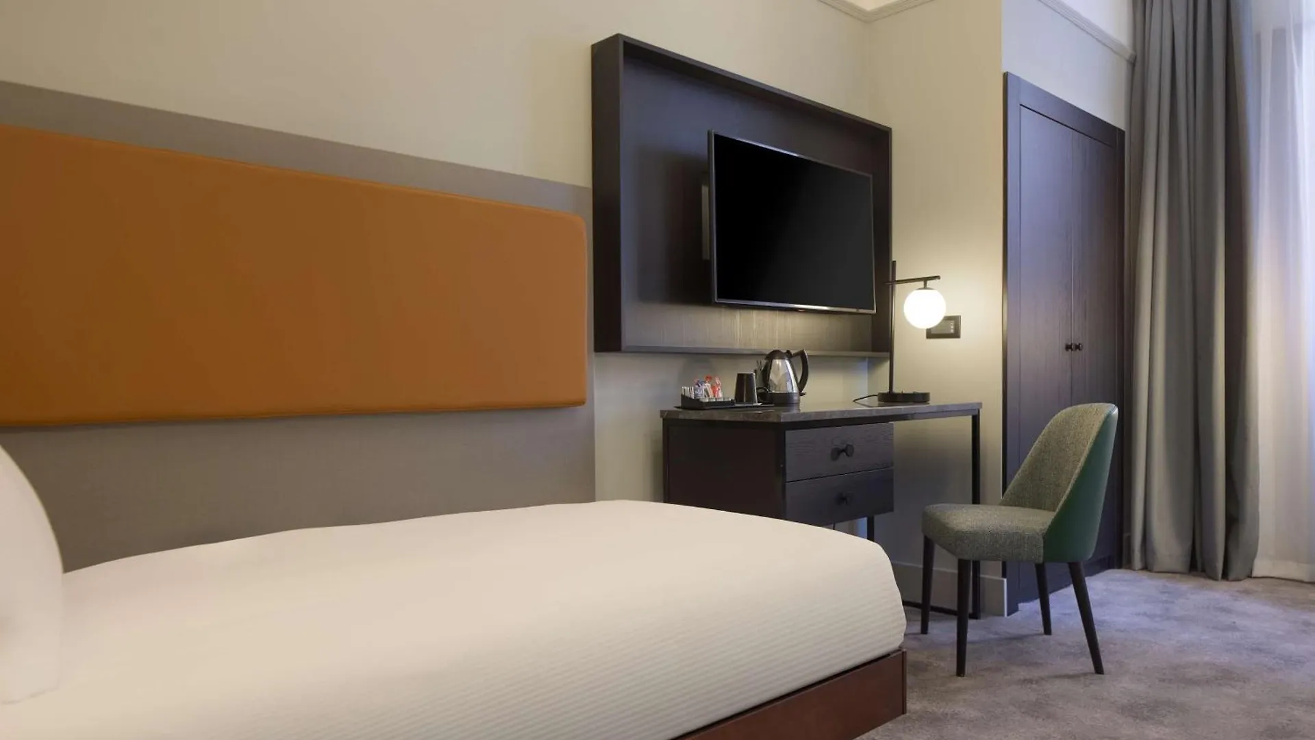 Doubletree By Hilton Brighton Metropole Hotel