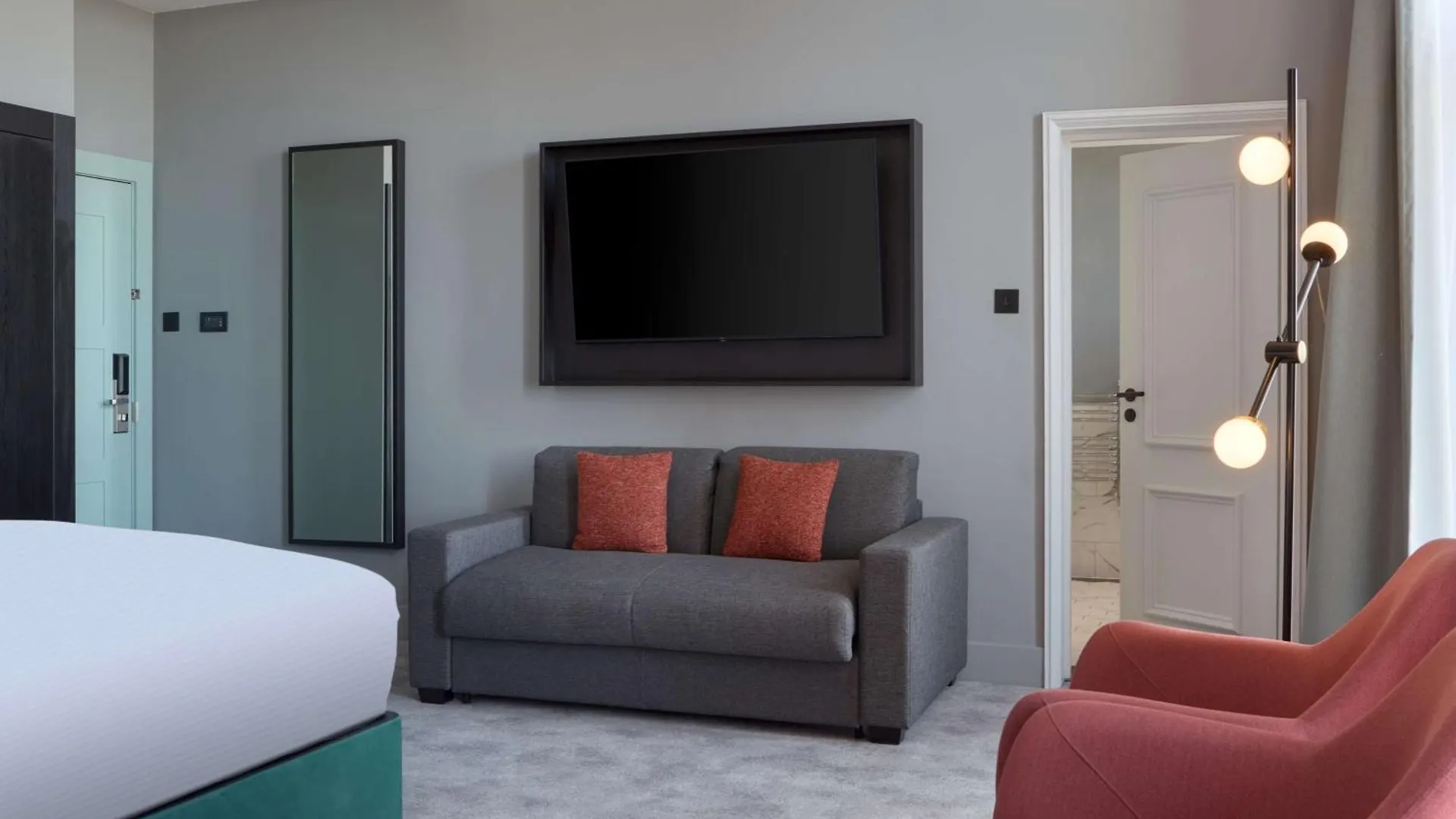 Doubletree By Hilton Brighton Metropole Hotel