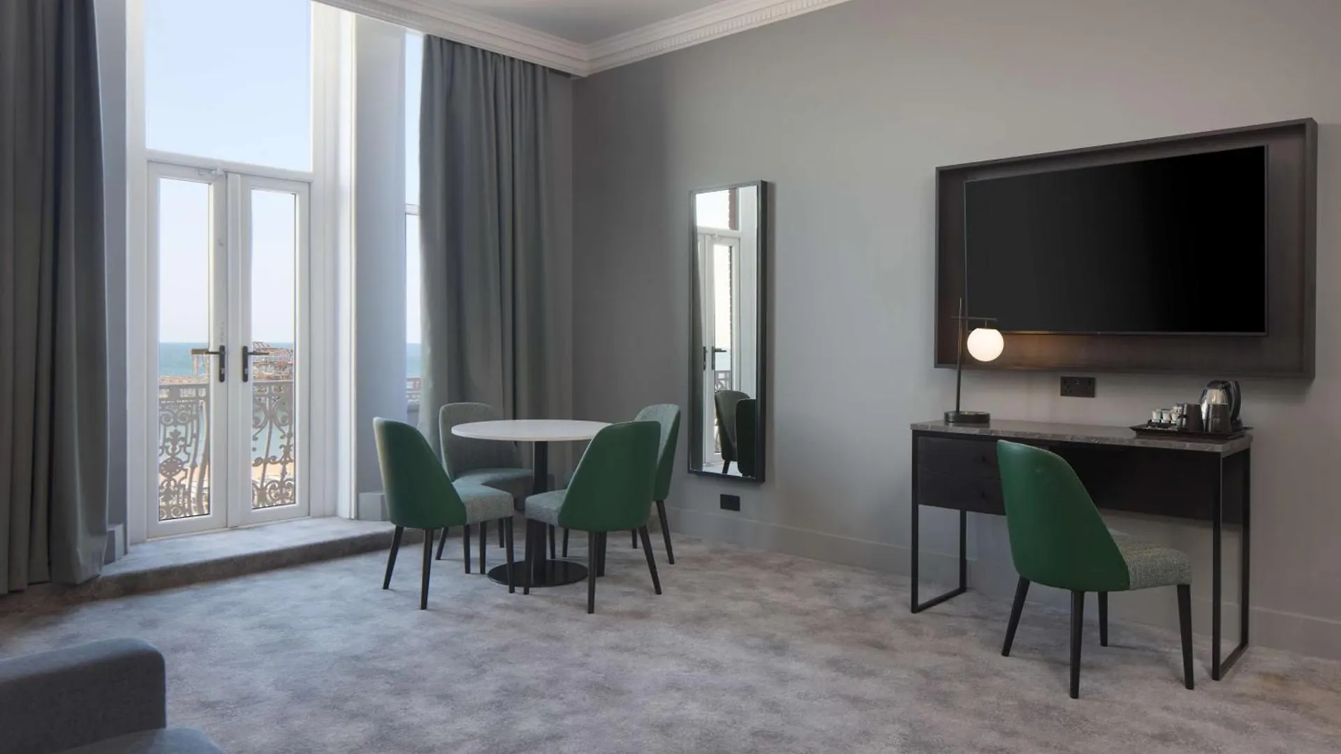 Doubletree By Hilton Brighton Metropole Hotel