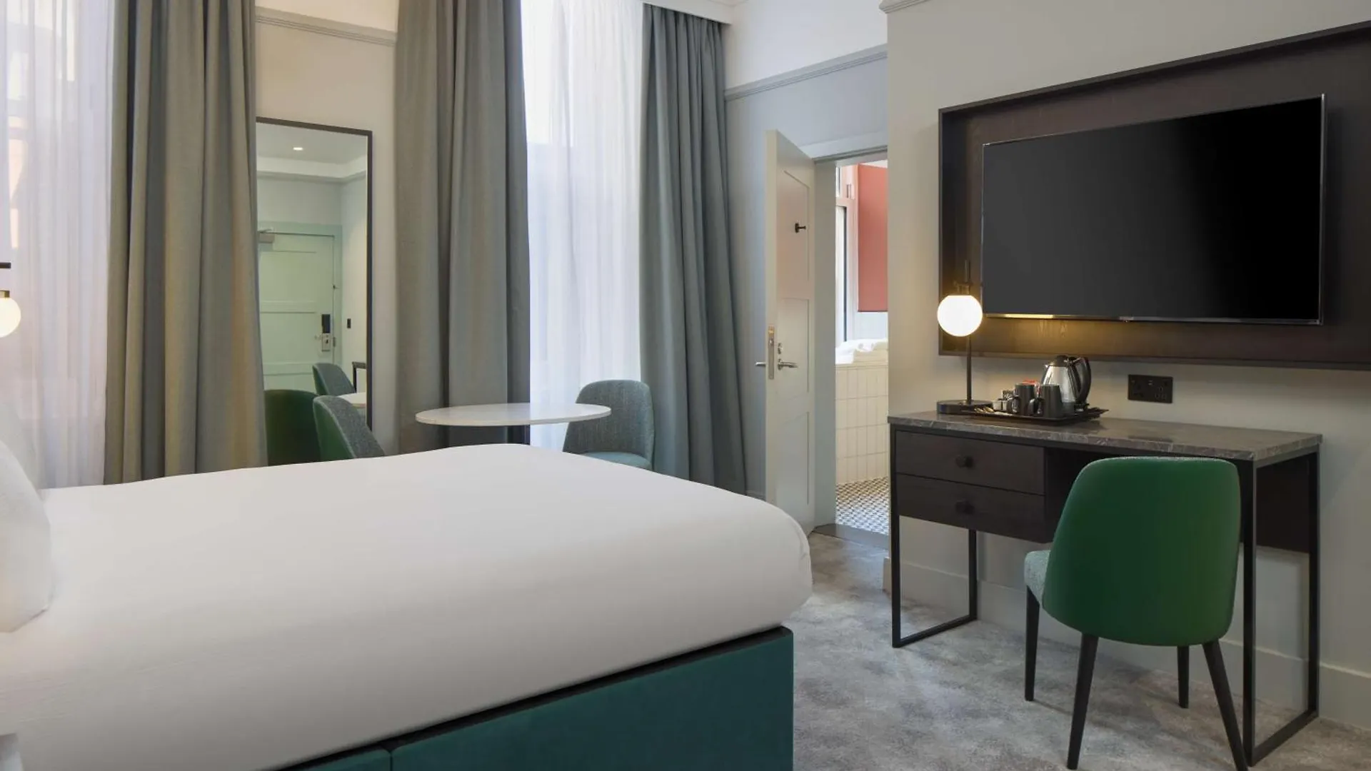 Doubletree By Hilton Brighton Metropole Hotell