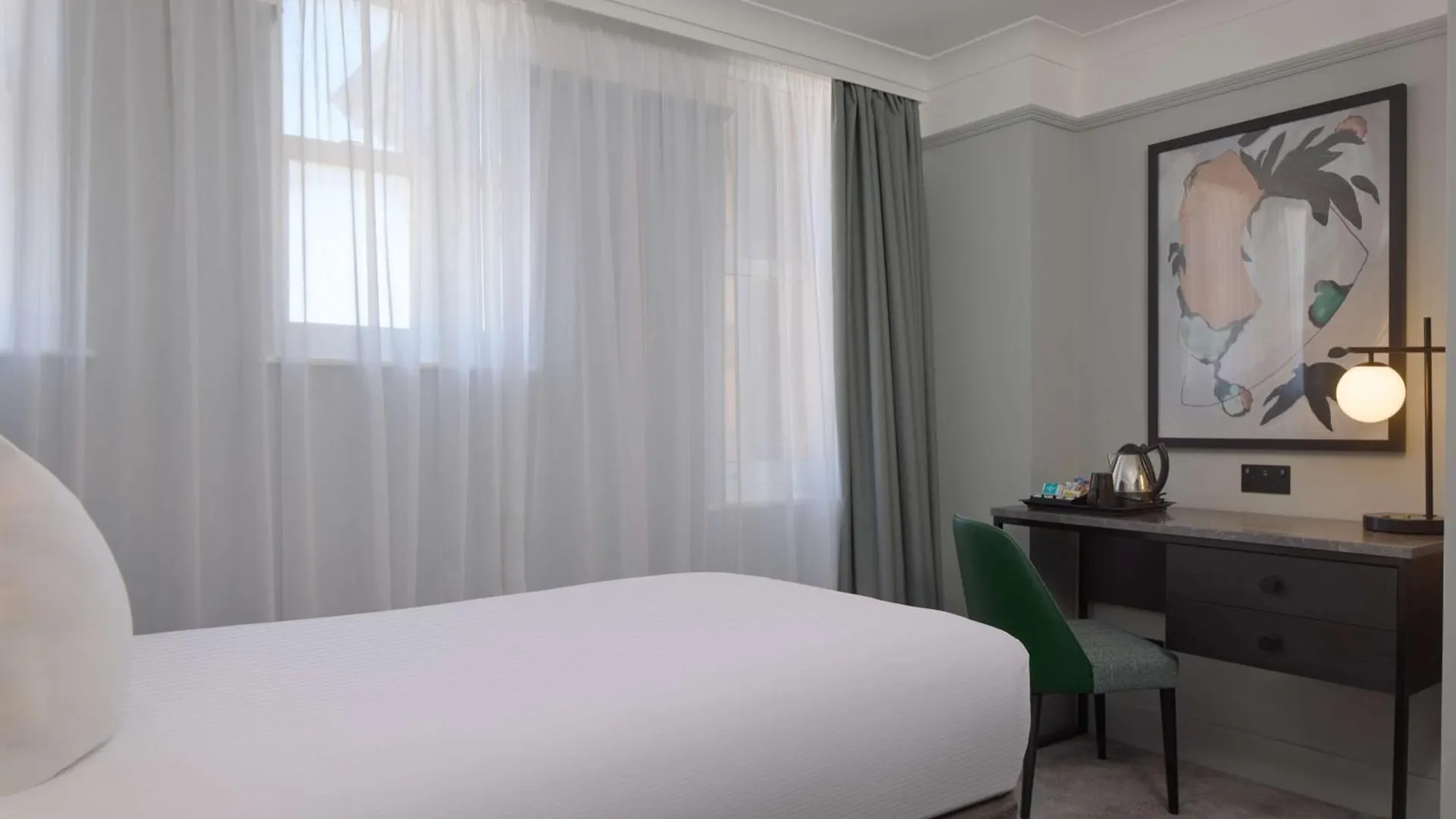 Doubletree By Hilton Brighton Metropole Hotell