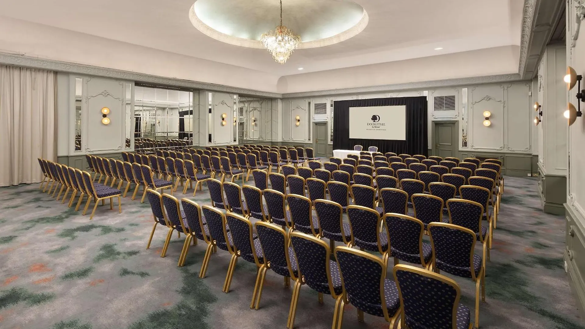 Doubletree By Hilton Brighton Metropole Hotell 4*,